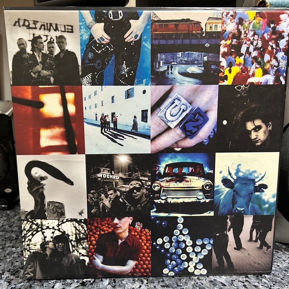 🎶 U2 “Achtung Baby” 20th Anniversary DVD Artwork & Collectible Book Set 🎶 ✨